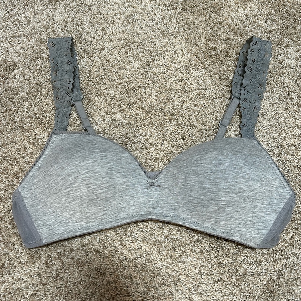 Aerie padded wireless bra size 34b